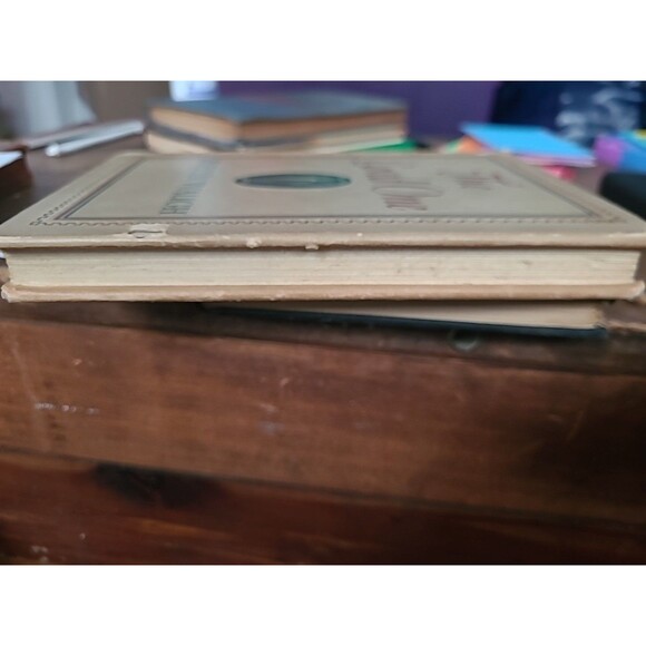 The Loved One STATED FIRST EDITION By Evelyn Waugh - HC w/Dust Jacket 1948. - Picture 2 of 5